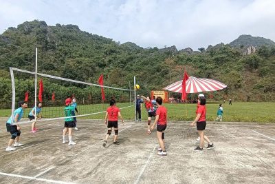 TRƯỜNG THCS LIÊN SƠN THAM GIA LỄ HỘI TRUYỀN THỐNG ĐỘNG HOA LƯ NĂM 2026