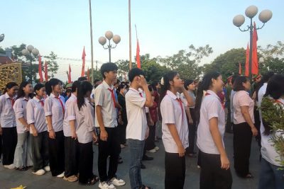 Lễ tri ân, tưởng nhớ công ơn của các anh hùng liệt sỹ.